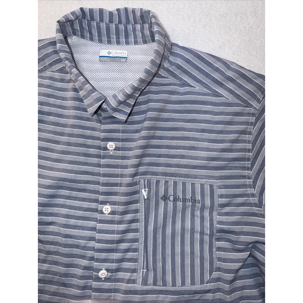 Columbia Shirt Mens L Blue Stripe Short Sleeve Zip Pocket Performance Casual